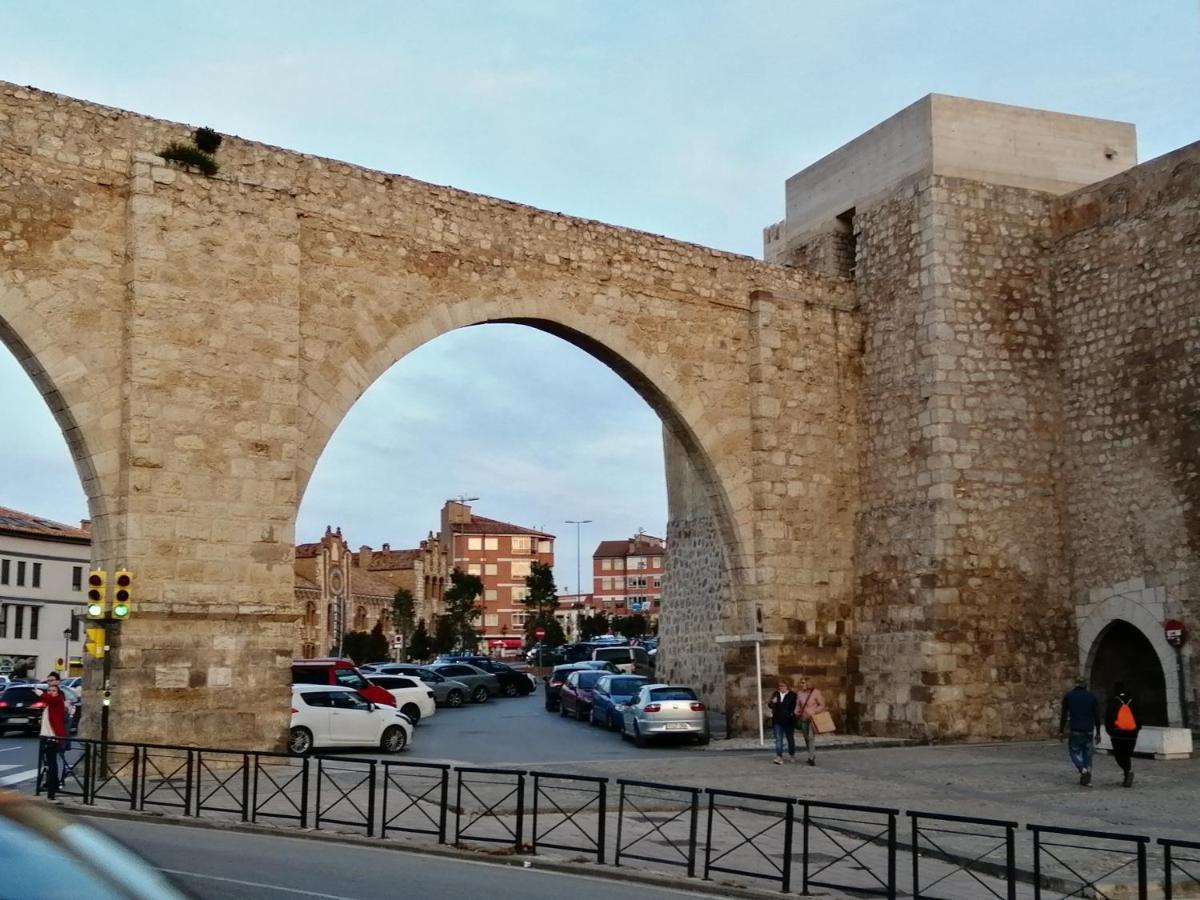 Estudios Los Arcos Teruel Ngoại thất bức ảnh